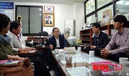 수암시장 상인회와 대화