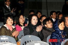 가을밤 법원서 즐기는 음악회 색달라