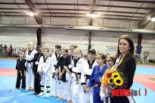 ‘태권 블랙벨트’ 미스 USA 뉴욕서 격파 시범 눈길