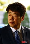 입법로비 신계륜 새정치민주연합 의원 법원 출석
