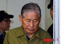 결심 앞둔 김한식 청해진 해운 대표