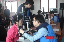 섬마을 의료봉사하는 삼성 SDI·서울 실로암안과병원