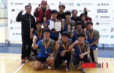 배드민턴 우승한 제천동중 선수들