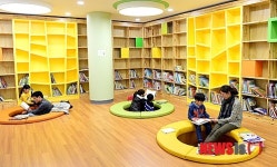 한옥 공공도서관 청운문학도서관 찾은 시민들