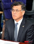 당정협의 참석한 김학현 부위원장
