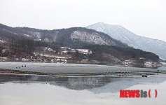 추풍령저수지 수상태양광발전소