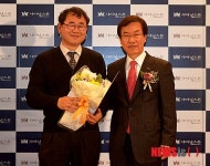 상조대상 본상 수상한 강동구 원장