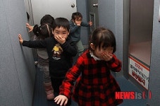 코와 입을 막고