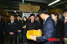 최경환 경제부총리, 인천 경제시설 현황 점검