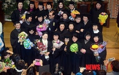 50~60대 늦깎이 여중·고교생 253명 눈물의 졸업장