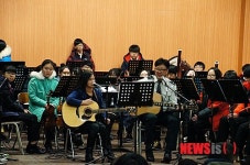 강원중학교 졸업식 경찰관 재능기부
