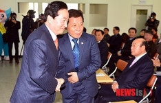 광주U대회로 뭉친 전현직 광주시장들