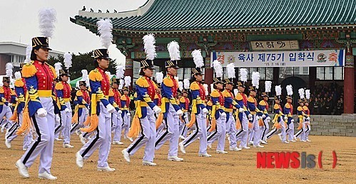 육사 생도들, 6주간의 하계 군사훈련 마무리! 힘찬 노력과 성장 속 실전 경험으로 미래를 준비합니다.