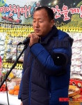 인사말 하는 세월호 참사 유가족