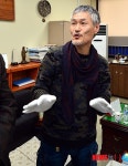 기증 소감 말하는 이상일 관장
