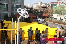 소방훈련하는 주민들