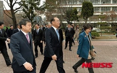 황우여 사회부총리, 창덕여중 방문