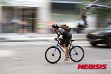 ‘트레이서’ 테일러 로트너, 신데렐라·마니 ‘미녀’들의 협공 이겨낼까