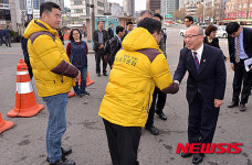 문형표 장관, 노숙인 다시서기 지원센터 방문