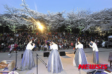 안산 자락길 벚꽃음악회