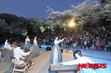 안산 자락길 벚꽃음악회