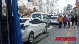 춘천서 차량 4중추돌