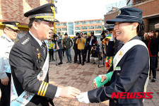 서울 화계초등학교 찾은 강신명 경찰청장
