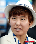 질문에 답하는 지소연