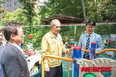 놀이시설 안전점검하는 이성호 차관