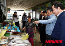 보성 매일시장 방문한 정종섭 장관