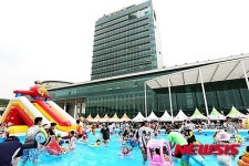 용인시청 광장 물놀이장 개장 인기