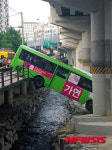 상계역 인근 당현천에 버스 추락