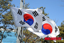 광복 70년 성남도심 태극기로 물든다