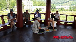 영덕군, 노인들의 건강한 여름나기 돕는다
