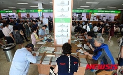 북적이는 운전면허 시험장