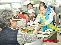 건양대 김희수 총장, 대전시노인복지관 명예관장 근무