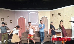 [현장]대학로 연극 라이어, 중국을 웃겼다