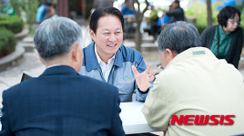 태백시, 황지연못서 찾아가는 천막시장실 운영