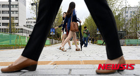 연세대, 차도를 걷는 공간으로 탈바꿈