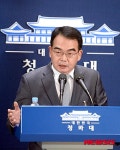 김성우 수석, 신임 대변인-춘추관장 임명 브리핑