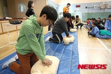 심폐소생술 체험