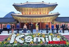 친절 다짐하는 미소 국가대표