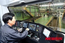 부산 도시철도 신형 전동차 기관실