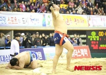 장사에 등극된 정창조