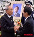 [YS 서거]조문하는 박관용 전 국회의원