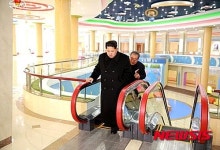 만경대학생소년궁전 에스컬레이터