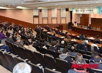 북한대학원대학교에서 특강하는 홍석현 중앙일보 회장