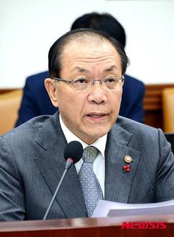 모두발언 하는 황우여 부총리