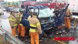 울산 신흥삼거리서 트럭끼리 추돌…1명 사망