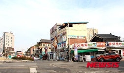 나주 영산포 홍어의거리, 전봇대 없애고  새 단장